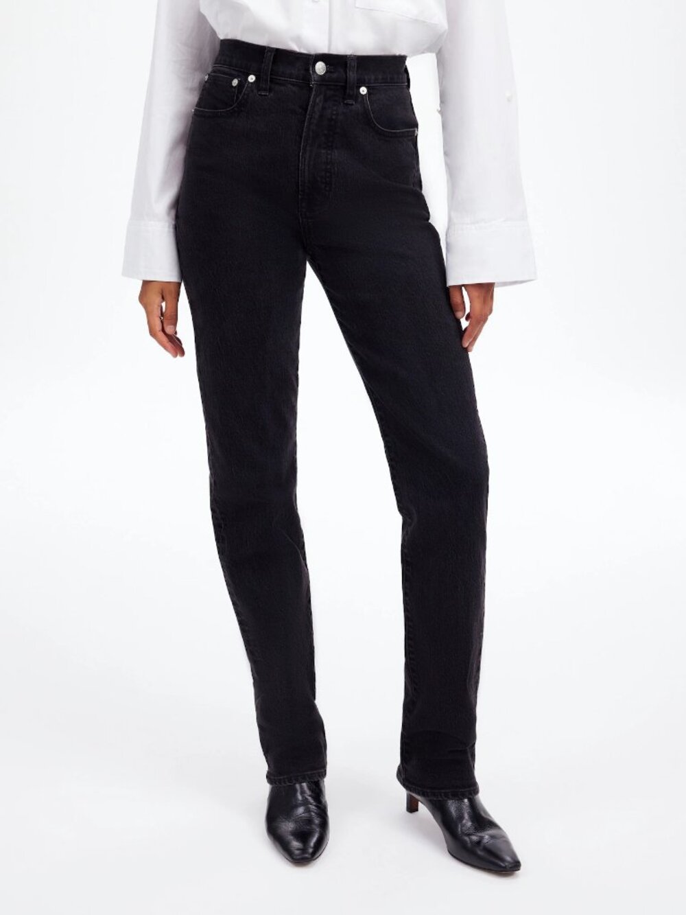 Like New - Madewell 90s Straight Jeans in Belmere Wash, Size 28